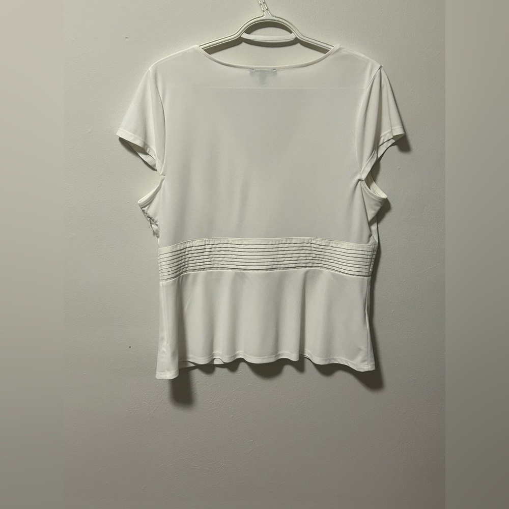 Express Peplum Button Blouse - Picture 2 of 3